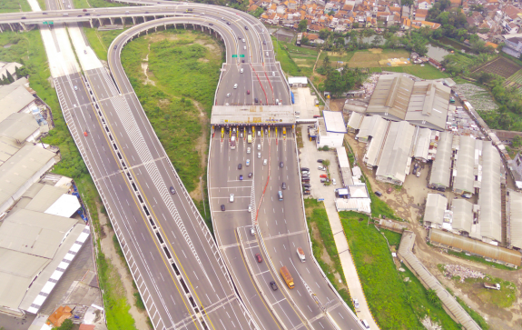 Caminhoneiros precisarão ter RNTRC validado para receber vale-pedágio