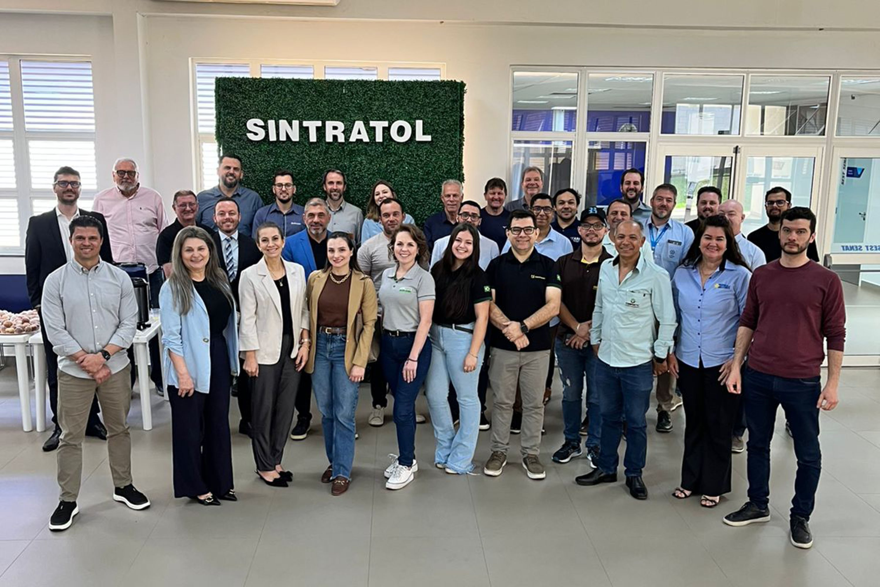 Governo do Estado prepara programa para descarbonização das frotas