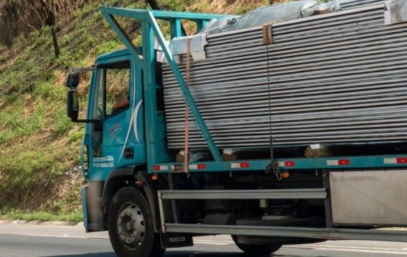CNI aponta fragilidades na metodologia de cálculo do tabelamento do frete