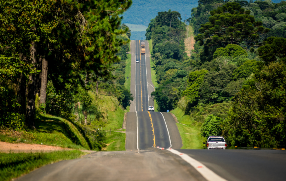 BNDES aprova R$ 9,2 bi para duplicar rodovias no Paraná