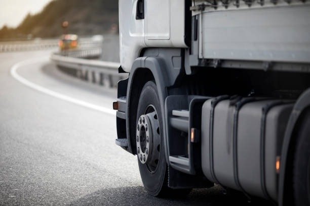 Fiscalização automática da ANTT expõe falhas no piso mínimo do frete e pressiona o frete fracionado