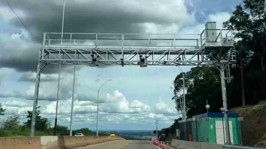 Free flow: motoristas ainda se adaptam ao pedágio eletrônico nas rodovias do Paraná