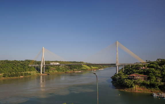 Paraná e Paraguai ampliam relações comerciais e negócios movimentam até US$ 8 bilhões por ano