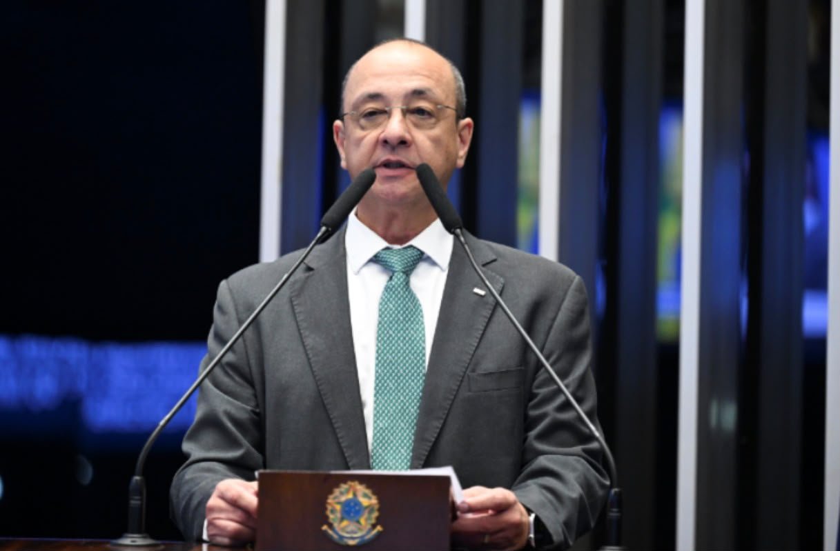 CNT defende negociação coletiva e transição gradual em debate sobre redução da jornada no Senado