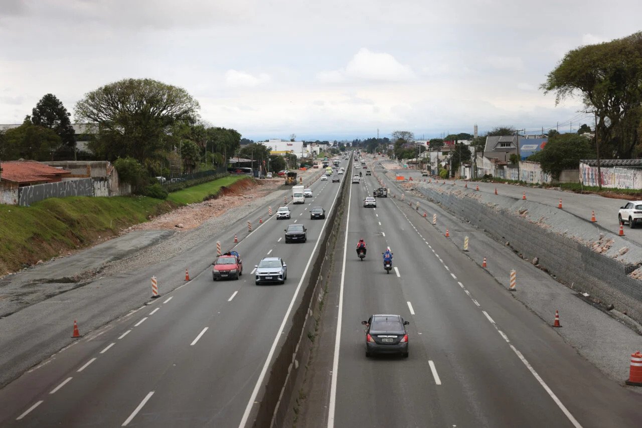 Feriadão vai levar mais de um milhão de veículos para as rodovias paranaenses