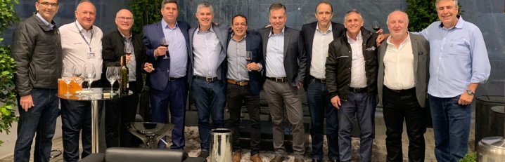 Volkswagen Caminhões e Ônibus inaugura concessionária em São José dos Pinhais